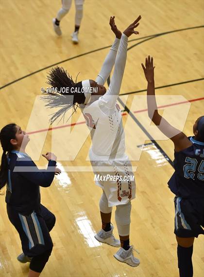 Thumbnail 3 in Madison vs Johnson [Claudia Taylor] photogallery.