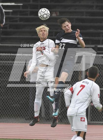 Thumbnail 3 in Loyola @ San Clemente (CIF SoCal D1 Regional Final) photogallery.