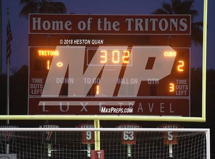 Thumbnail 2 in Loyola @ San Clemente (CIF SoCal D1 Regional Final) photogallery.