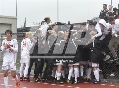 Thumbnail 2 in Loyola @ San Clemente (CIF SoCal D1 Regional Final) photogallery.