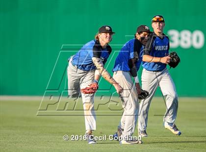 Thumbnail 3 in Locust Grove vs. Buford (GHSA 4A Final - Game 3) photogallery.