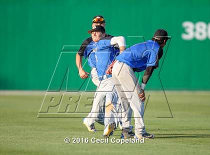 Thumbnail 3 in Locust Grove vs. Buford (GHSA 4A Final - Game 3) photogallery.