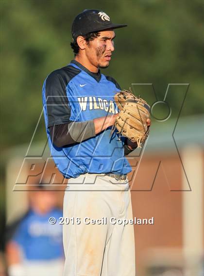 Thumbnail 1 in Locust Grove vs. Buford (GHSA 4A Final - Game 3) photogallery.