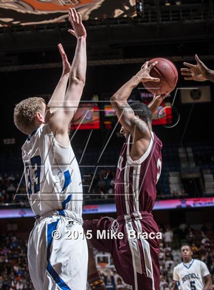 Thumbnail 1 in Naugatuck vs. Bunnell (CIAC Class L Final) photogallery.