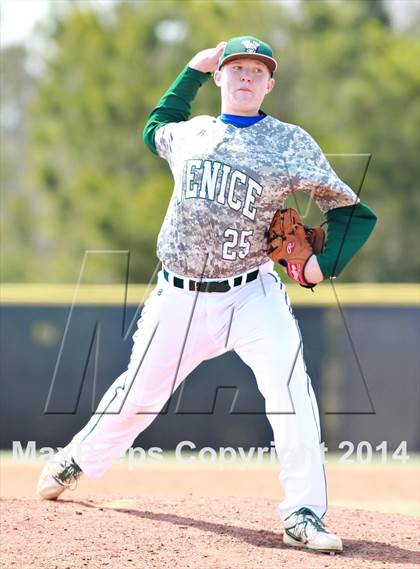Thumbnail 3 in Orange Lutheran vs. Venice (National High School Invitational) photogallery.