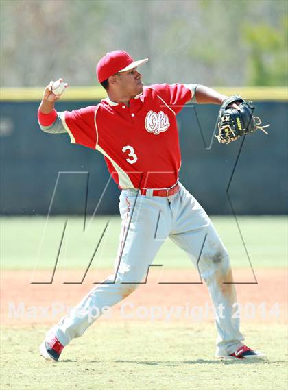 Thumbnail 1 in Orange Lutheran vs. Venice (National High School Invitational) photogallery.