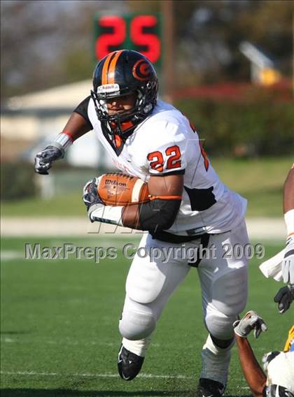 Thumbnail 3 in La Vega vs. Gilmer (Texas 3A Region III Area Playoffs) photogallery.
