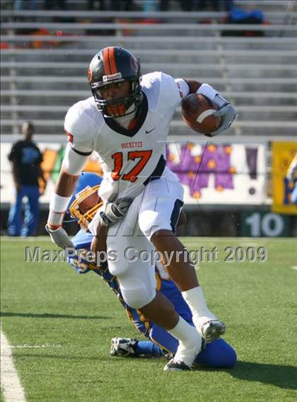 Thumbnail 2 in La Vega vs. Gilmer (Texas 3A Region III Area Playoffs) photogallery.