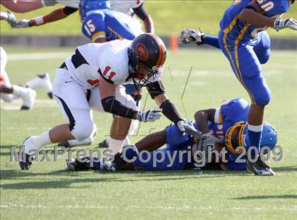 Thumbnail 2 in La Vega vs. Gilmer (Texas 3A Region III Area Playoffs) photogallery.