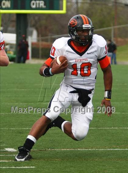 Thumbnail 2 in La Vega vs. Gilmer (Texas 3A Region III Area Playoffs) photogallery.