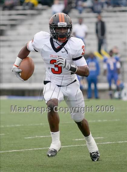 Thumbnail 3 in La Vega vs. Gilmer (Texas 3A Region III Area Playoffs) photogallery.