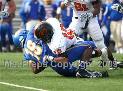 Thumbnail 1 in La Vega vs. Gilmer (Texas 3A Region III Area Playoffs) photogallery.