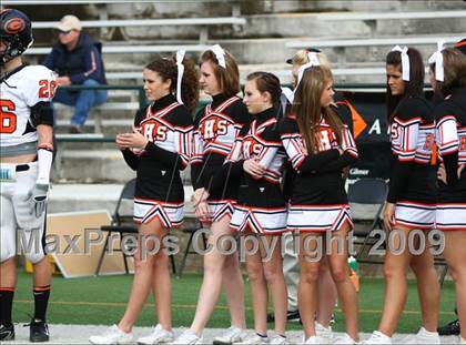 Thumbnail 1 in La Vega vs. Gilmer (Texas 3A Region III Area Playoffs) photogallery.