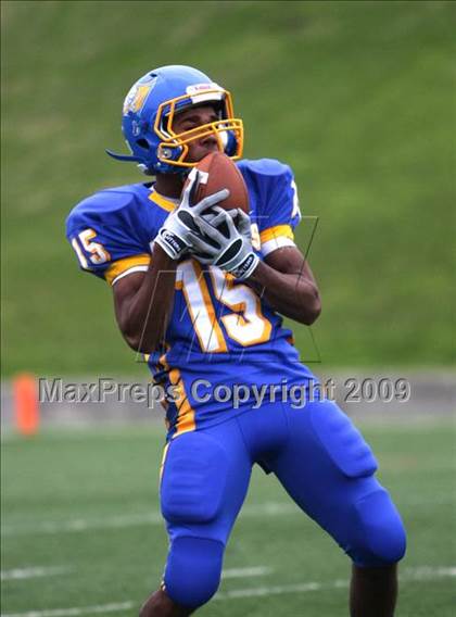 Thumbnail 3 in La Vega vs. Gilmer (Texas 3A Region III Area Playoffs) photogallery.