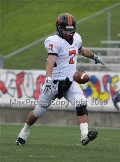 Thumbnail 2 in La Vega vs. Gilmer (Texas 3A Region III Area Playoffs) photogallery.