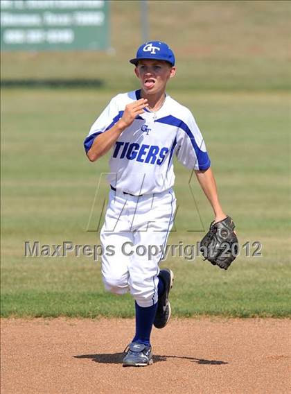 Thumbnail 3 in Celina @ Gunter photogallery.