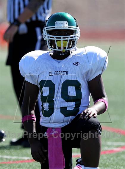 Thumbnail 2 in JV: El Cerrito @ Salesian photogallery.