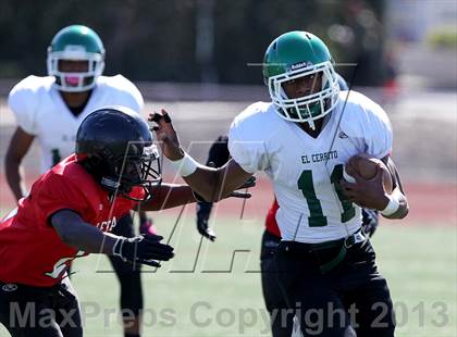 Thumbnail 1 in JV: El Cerrito @ Salesian photogallery.