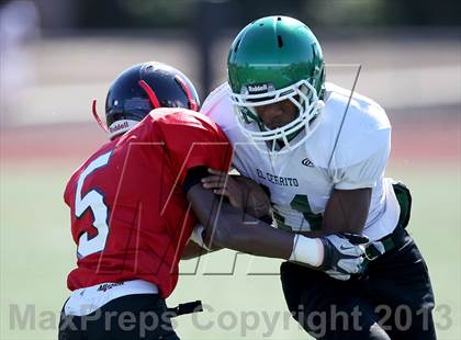 Thumbnail 1 in JV: El Cerrito @ Salesian photogallery.