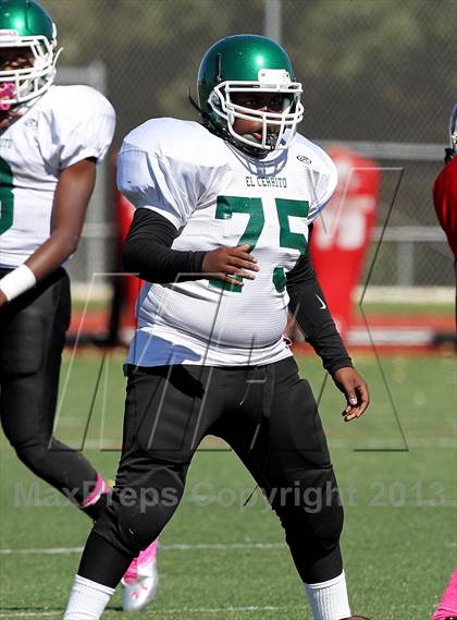 Thumbnail 2 in JV: El Cerrito @ Salesian photogallery.