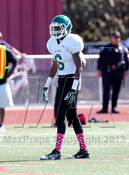 Thumbnail 3 in JV: El Cerrito @ Salesian photogallery.