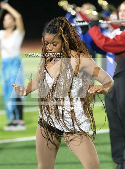 Thumbnail 1 in Independence @ Moon Valley photogallery.