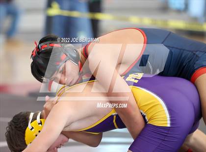 Thumbnail 2 in CIF-CS D5 Section Semifinals photogallery.