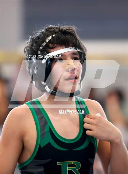 Thumbnail 1 in CIF-CS D5 Section Semifinals photogallery.