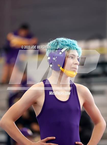 Thumbnail 2 in CIF-CS D5 Section Semifinals photogallery.