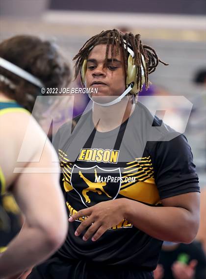 Thumbnail 1 in CIF-CS D5 Section Semifinals photogallery.
