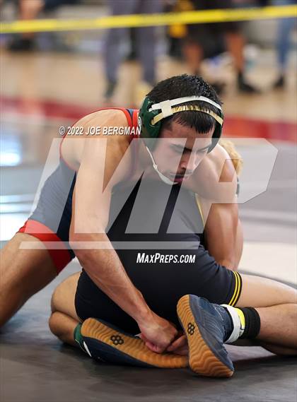 Thumbnail 1 in CIF-CS D5 Section Semifinals photogallery.