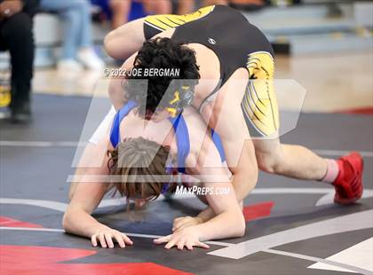 Thumbnail 3 in CIF-CS D5 Section Semifinals photogallery.