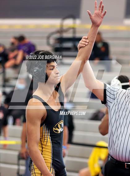 Thumbnail 3 in CIF-CS D5 Section Semifinals photogallery.