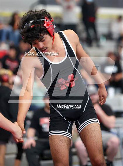 Thumbnail 3 in CIF-CS D5 Section Semifinals photogallery.