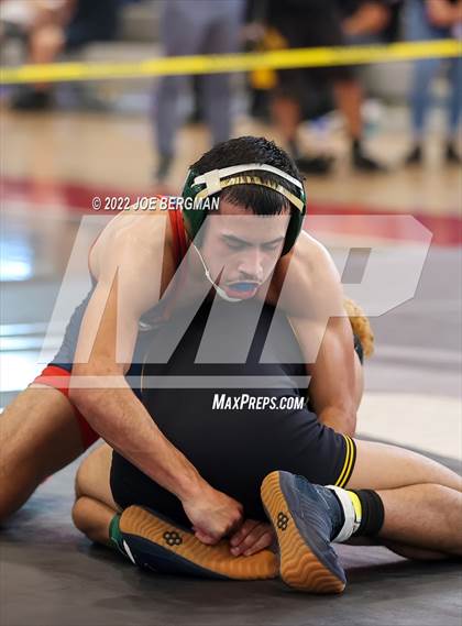 Thumbnail 3 in CIF-CS D5 Section Semifinals photogallery.