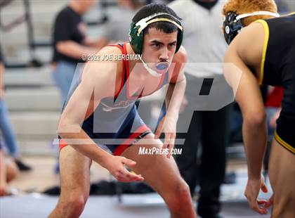 Thumbnail 1 in CIF-CS D5 Section Semifinals photogallery.