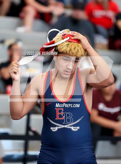 Thumbnail 3 in CIF-CS D5 Section Semifinals photogallery.