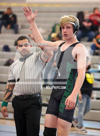 Thumbnail 3 in CIF-CS D5 Section Semifinals photogallery.
