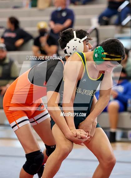 Thumbnail 3 in CIF-CS D5 Section Semifinals photogallery.