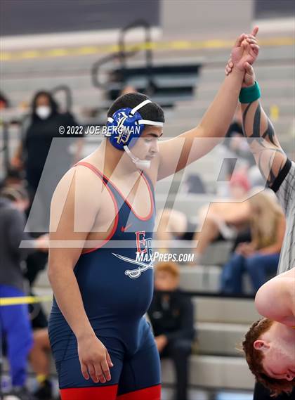 Thumbnail 1 in CIF-CS D5 Section Semifinals photogallery.