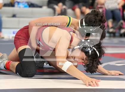 Thumbnail 1 in CIF-CS D5 Section Semifinals photogallery.