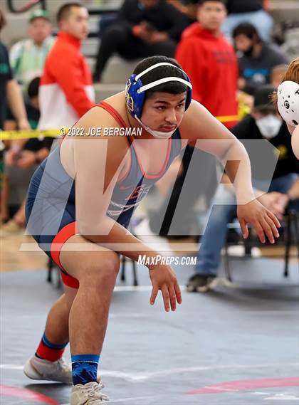 Thumbnail 1 in CIF-CS D5 Section Semifinals photogallery.