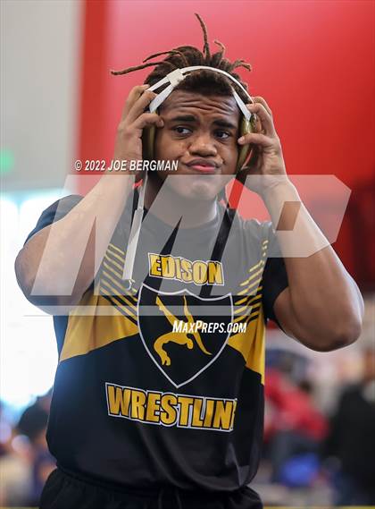 Thumbnail 2 in CIF-CS D5 Section Semifinals photogallery.