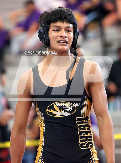Thumbnail 2 in CIF-CS D5 Section Semifinals photogallery.