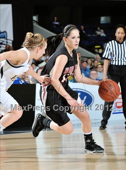 Thumbnail 2 in Rio Mesa vs. Arroyo Grande (CIF SS D3AAA Final) photogallery.