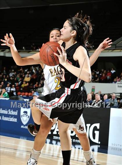 Thumbnail 1 in Rio Mesa vs. Arroyo Grande (CIF SS D3AAA Final) photogallery.
