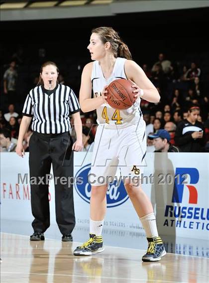 Thumbnail 1 in Rio Mesa vs. Arroyo Grande (CIF SS D3AAA Final) photogallery.