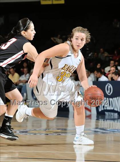Thumbnail 2 in Rio Mesa vs. Arroyo Grande (CIF SS D3AAA Final) photogallery.