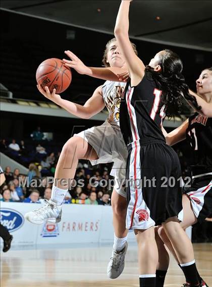 Thumbnail 2 in Rio Mesa vs. Arroyo Grande (CIF SS D3AAA Final) photogallery.