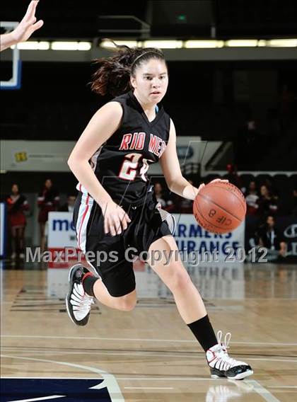 Thumbnail 1 in Rio Mesa vs. Arroyo Grande (CIF SS D3AAA Final) photogallery.